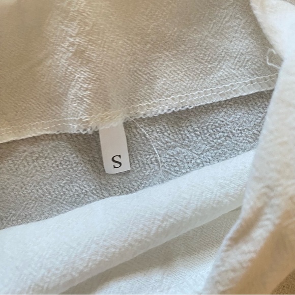 Zaful White Dress with‎ Button Accents - Picture 3 of 3